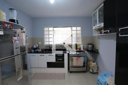 Casa à venda com 270m², 4 quartos e 2 vagasCozinha - Casa 2