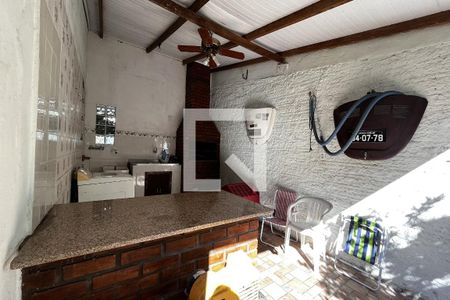 Casa à venda com 145m², 3 quartos e sem vagaÁrea Gourmet