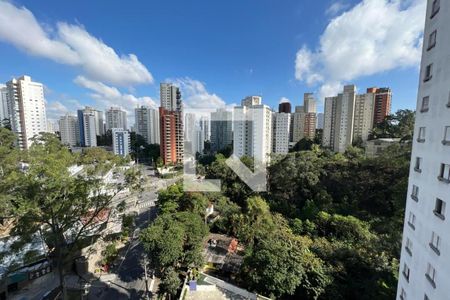 Apartamento à venda com 130m², 3 quartos e 2 vagas Apartamento à venda com 130m², 3 quartos e 2 vagasVista do Quarto 2