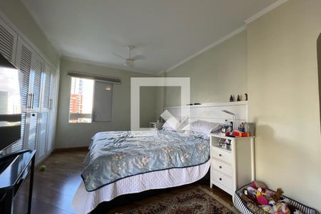 Apartamento à venda com 130m², 3 quartos e 2 vagas Apartamento à venda com 130m², 3 quartos e 2 vagasSuíte 1