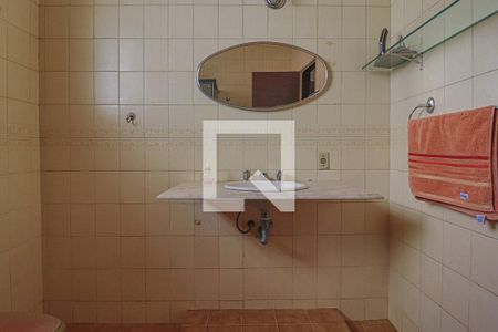 Casa à venda com 360m², 6 quartos e 2 vagasBanheiro Corredor