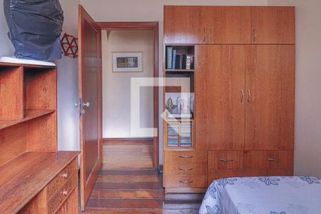 Casa à venda com 360m², 6 quartos e 2 vagasQuarto 1