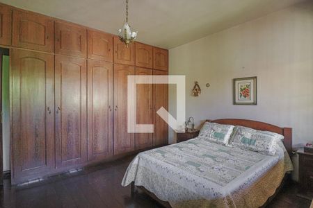 Casa à venda com 360m², 6 quartos e 2 vagasQuarto Suíte