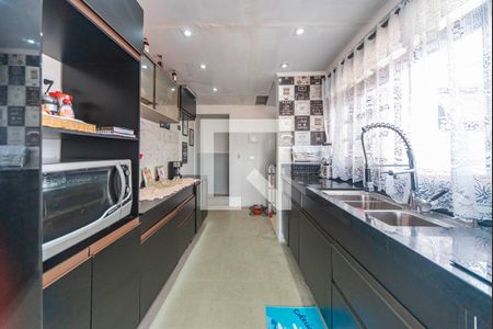 Apartamento à venda com 92m², 2 quartos e 1 vagaCozinha 