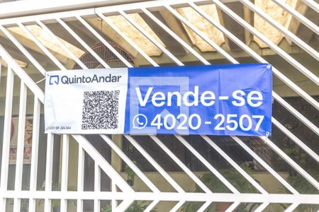 Casa à venda com 162m², 3 quartos e 3 vagasFachada