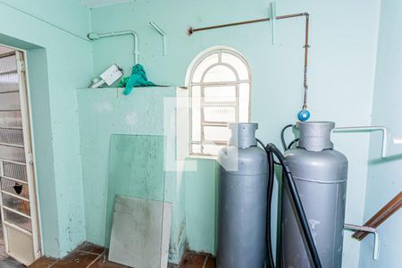 Casa à venda com 285m², 3 quartos e 2 vagas Casa à venda com 285m², 3 quartos e 2 vagasQuarto de serviço - garagem