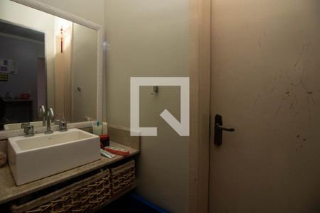 Casa à venda com 260m², 2 quartos e 3 vagasBanheiro da Suíte 1