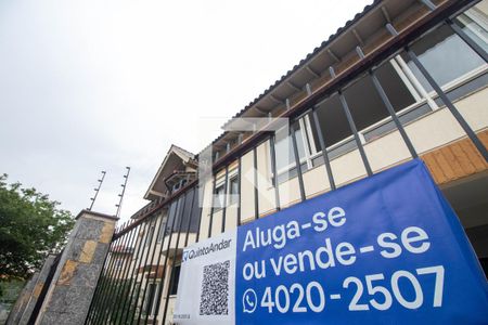 Casa à venda com 260m², 2 quartos e 3 vagasPátio