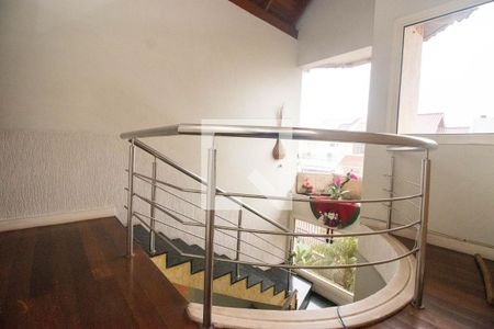 Casa à venda com 260m², 2 quartos e 3 vagasEscadas