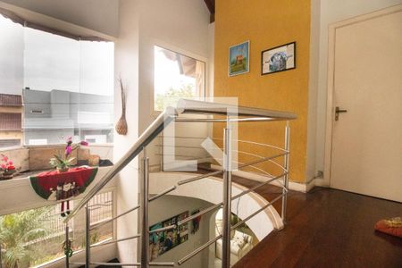 Casa à venda com 260m², 2 quartos e 3 vagasEscadas