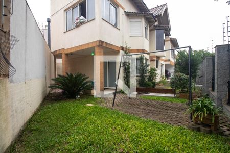 Casa à venda com 260m², 2 quartos e 3 vagasPátio