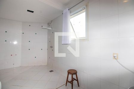 Casa à venda com 260m², 2 quartos e 3 vagasBanheiro da Suíte 2