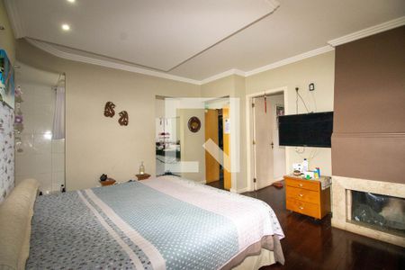 Casa à venda com 260m², 2 quartos e 3 vagasSuíte 2