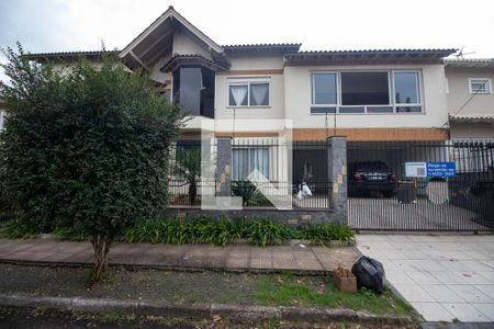 Casa à venda com 260m², 2 quartos e 3 vagasFachada