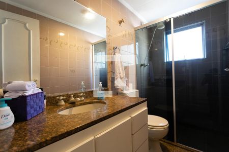 Apartamento à venda com 120m², 4 quartos e 4 vagas Apartamento à venda com 120m², 4 quartos e 4 vagasBanheiro