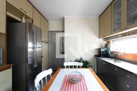 Apartamento à venda com 120m², 4 quartos e 4 vagas Apartamento à venda com 120m², 4 quartos e 4 vagasCozinha