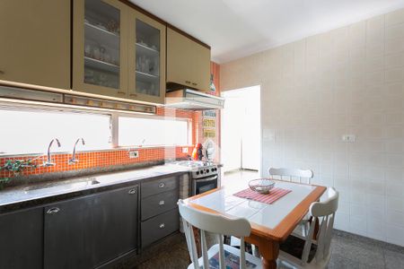 Apartamento à venda com 120m², 4 quartos e 4 vagas Apartamento à venda com 120m², 4 quartos e 4 vagasCozinha