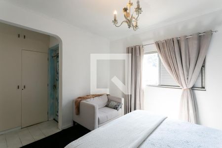 Apartamento à venda com 120m², 4 quartos e 4 vagas Apartamento à venda com 120m², 4 quartos e 4 vagasSuíte