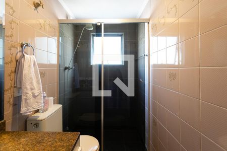 Apartamento à venda com 120m², 4 quartos e 4 vagas Apartamento à venda com 120m², 4 quartos e 4 vagasBanheiro