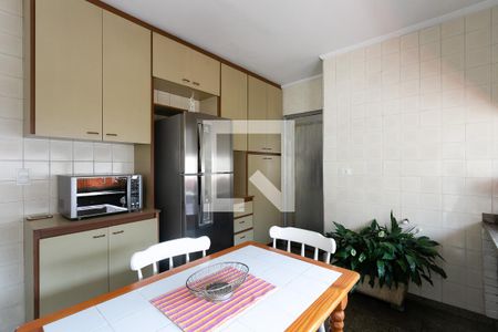 Apartamento à venda com 120m², 4 quartos e 4 vagas Apartamento à venda com 120m², 4 quartos e 4 vagasCozinha