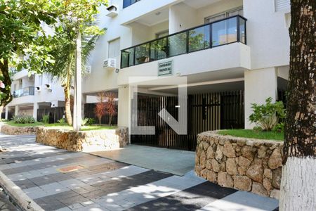 Apartamento para alugar com 90m², 3 quartos e 1 vaga Apartamento para alugar com 90m², 3 quartos e 1 vagaFachada