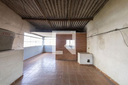 Casa à venda com 400m², 2 quartos e 2 vagas Casa à venda com 400m², 2 quartos e 2 vagasÁrea de Serviço