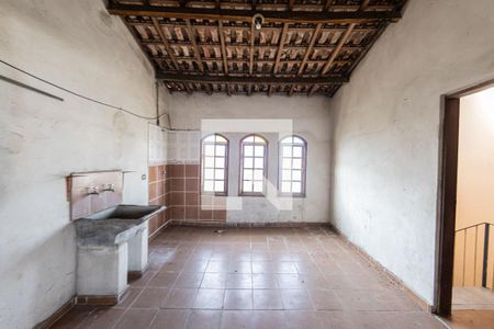 Casa à venda com 400m², 2 quartos e 2 vagas Casa à venda com 400m², 2 quartos e 2 vagasÁrea de Serviço