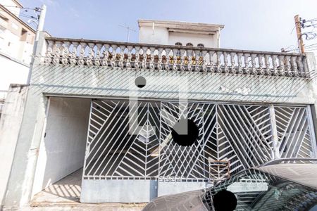 Casa à venda com 400m², 2 quartos e 2 vagas Casa à venda com 400m², 2 quartos e 2 vagasFachada