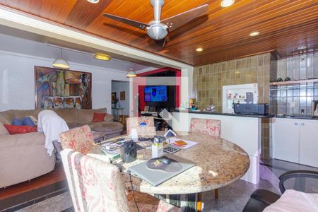 Sala de apartamento à venda com 3 quartos, 118m² em Jardim Lindóia, Porto Alegre