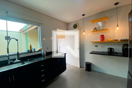 Casa à venda com 123m², 2 quartos e 2 vagas Casa à venda com 123m², 2 quartos e 2 vagasCozinha