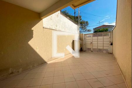 Casa à venda com 123m², 2 quartos e 2 vagas Casa à venda com 123m², 2 quartos e 2 vagasGaragem