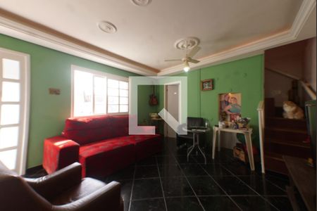 Sala de casa à venda com 2 quartos, 100m² em Vila Nova, Porto Alegre