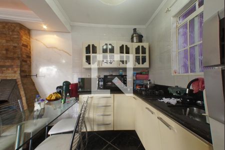 Cozinha de casa à venda com 2 quartos, 100m² em Vila Nova, Porto Alegre