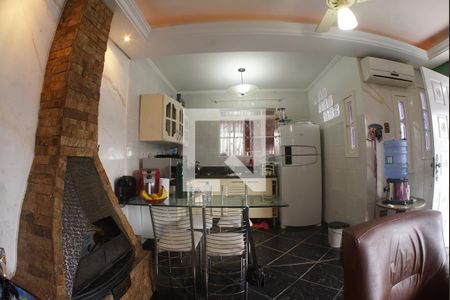 Cozinha de casa à venda com 2 quartos, 100m² em Vila Nova, Porto Alegre