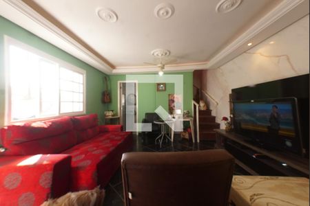 Sala de casa à venda com 2 quartos, 100m² em Vila Nova, Porto Alegre