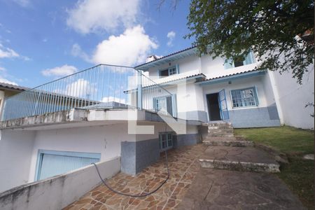 Casa à venda com 269m², 4 quartos e 2 vagas Casa à venda com 269m², 4 quartos e 2 vagasÁrea Externa