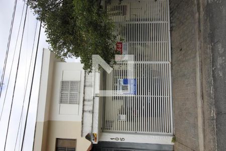 Casa à venda com 170m², 3 quartos e 2 vagasFachada