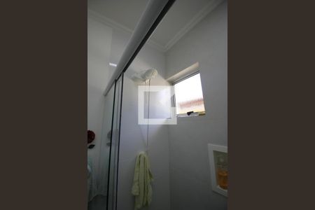 Casa à venda com 170m², 3 quartos e 2 vagasBanheiro