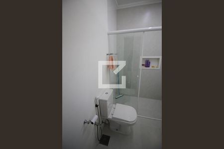 Casa à venda com 170m², 3 quartos e 2 vagasBanheiro da Suíte 1