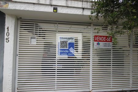 Casa à venda com 170m², 3 quartos e 2 vagasFachada