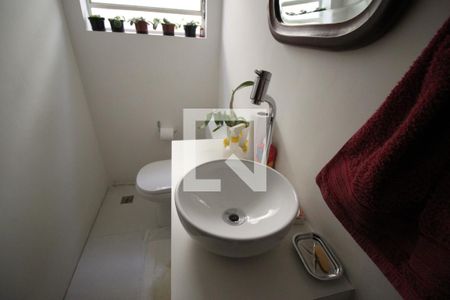 Lavabo de casa à venda com 3 quartos, 170m² em Vila Anhangüera, São Paulo