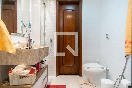 Apartamento à venda com 234m², 4 quartos e 3 vagasBanheiro