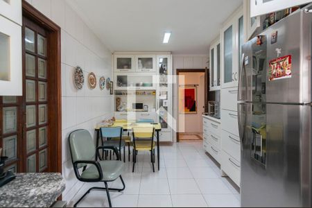 Apartamento à venda com 234m², 4 quartos e 3 vagasCozinha