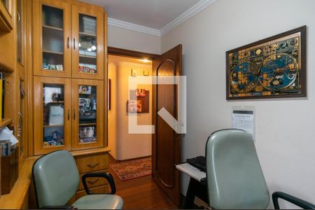 Apartamento à venda com 234m², 4 quartos e 3 vagasEscritório