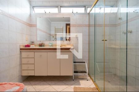 Apartamento à venda com 234m², 4 quartos e 3 vagasBanheiro