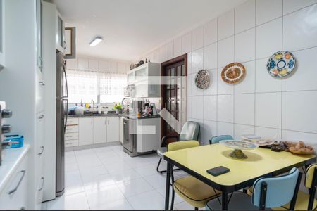 Apartamento à venda com 234m², 4 quartos e 3 vagasCozinha