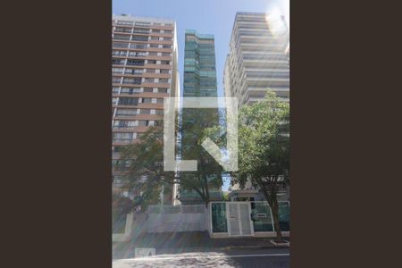 Apartamento à venda com 234m², 4 quartos e 3 vagasFachada