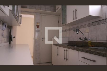 Apartamento à venda com 75m², 2 quartos e 1 vagaCozinha
