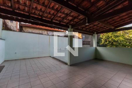 Casa à venda com 173m², 2 quartos e 5 vagas Casa à venda com 173m², 2 quartos e 5 vagasChurrasqueira