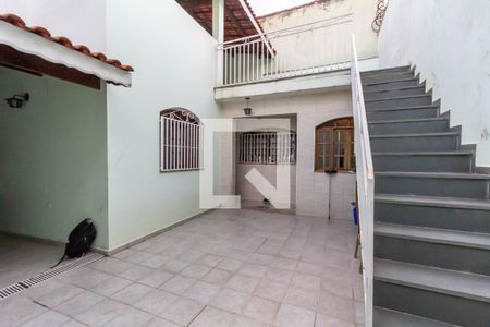 Casa à venda com 173m², 2 quartos e 5 vagas Casa à venda com 173m², 2 quartos e 5 vagasQuintal